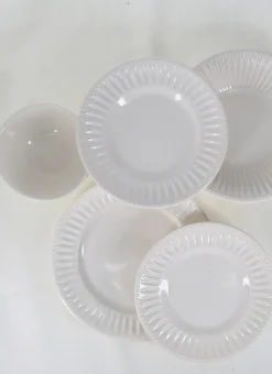 ASSIETTE À DESSERT EN FAÏENCE IVOIRE