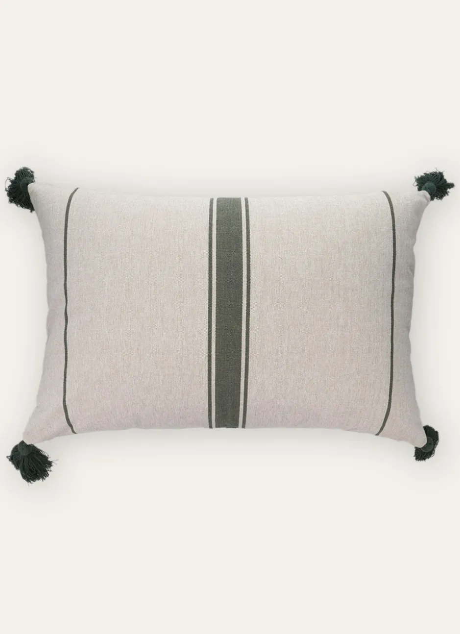 COUSSIN TEXTURÉ À RAYURES AVEC POMPONS BEIGE