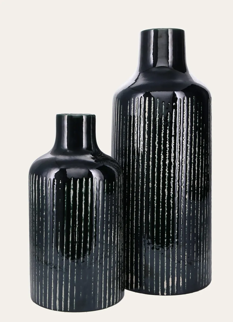 GRAND VASE ÉMAILLÉ AVEC LIGNES VERT FONCÉ