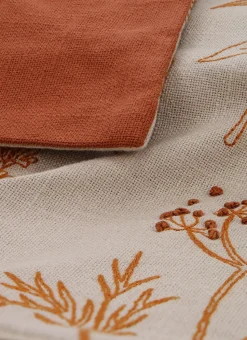 HOUSSE DE COUSSIN BRODÉE À MOTIF FLEURS BEIGE